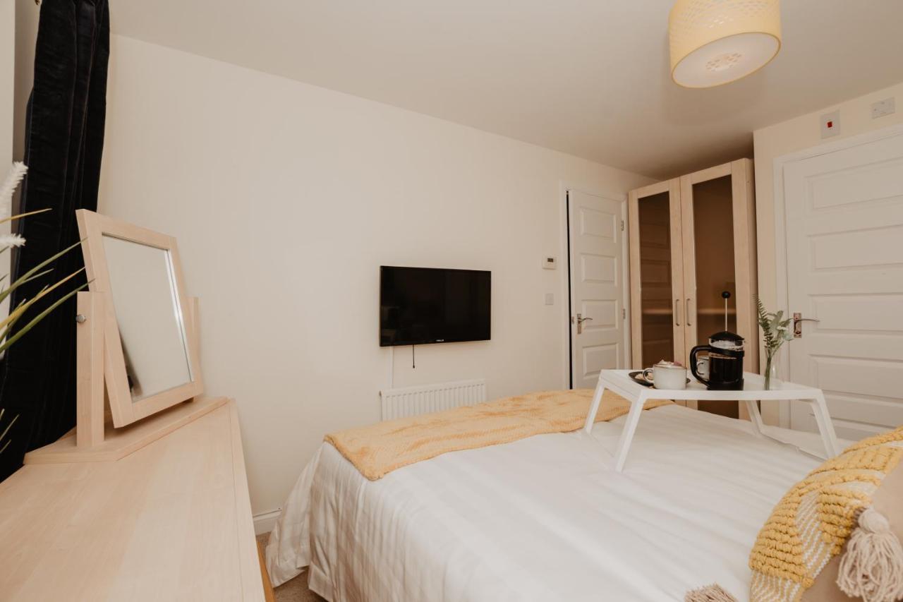 Coyle House, 3 Bed,Corby, Super Kings Or Twins, Driveway, Free Wi-Fi, Corporates Welcome Eksteriør billede